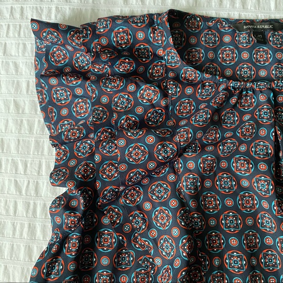Patterned top - Picture 2 of 4
